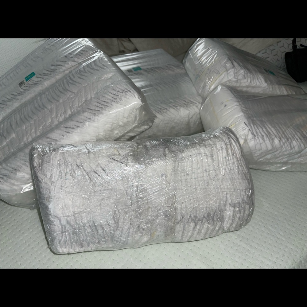size 1 pampers swaddlers